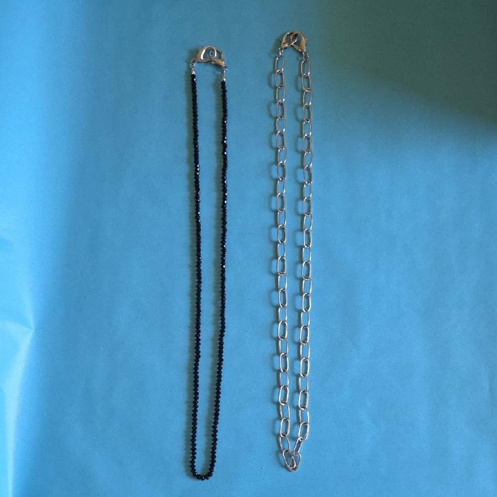 Silver and Black Women's Lanyard Set